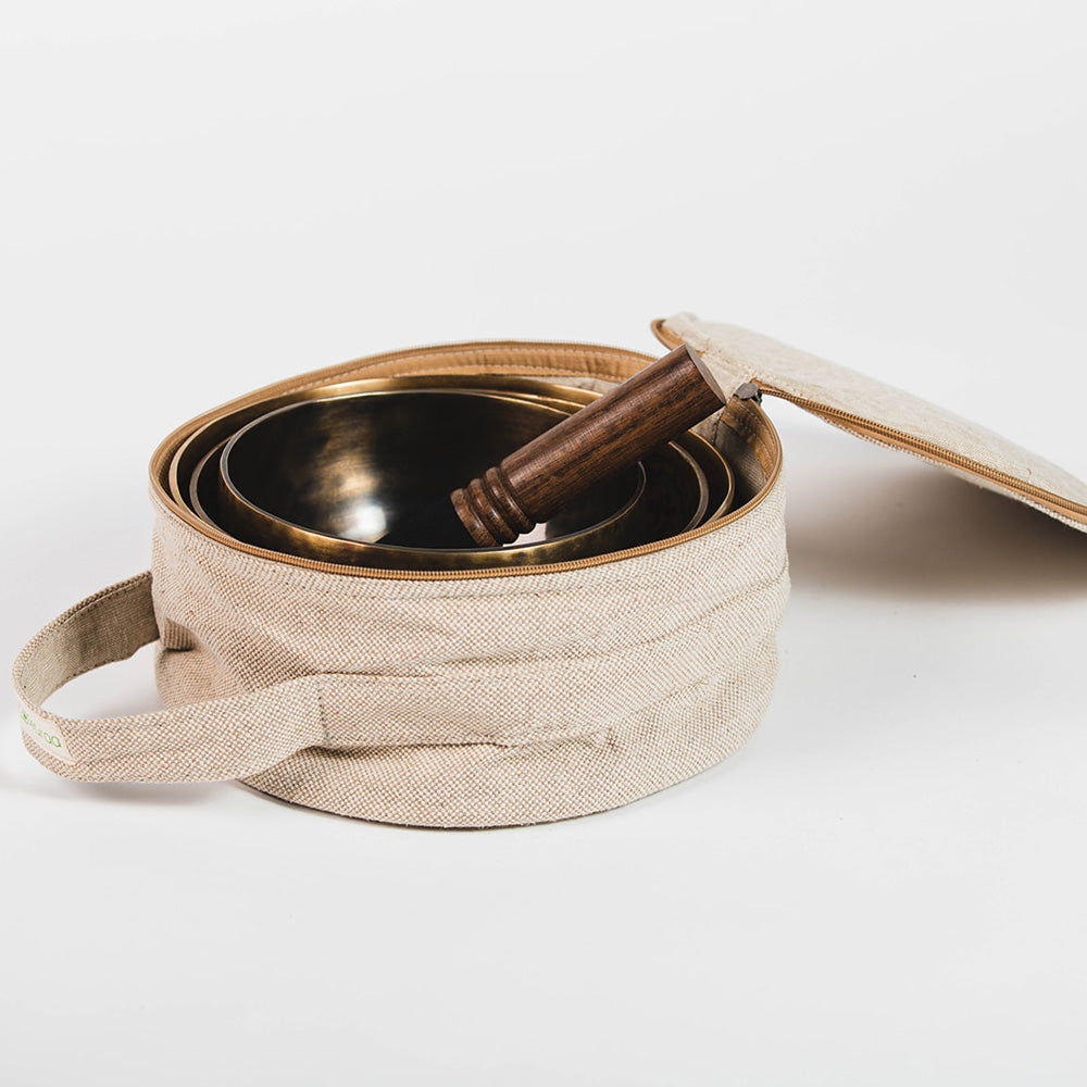 Gold Singing Bowl: 13.5 cm 526gms F4 365 hz